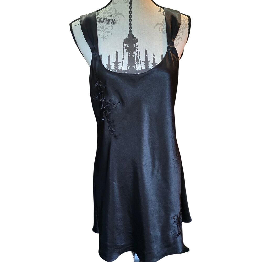 Vintage Whimsygoth Black Satin Inner Most Floral Embroidery Size Large